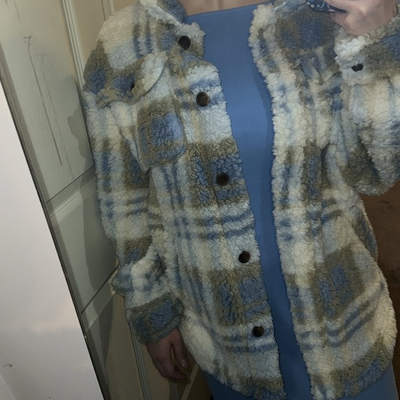 Sherpa Cardigan - Picture 7 of 8